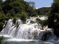 Kask�dy parku Krka